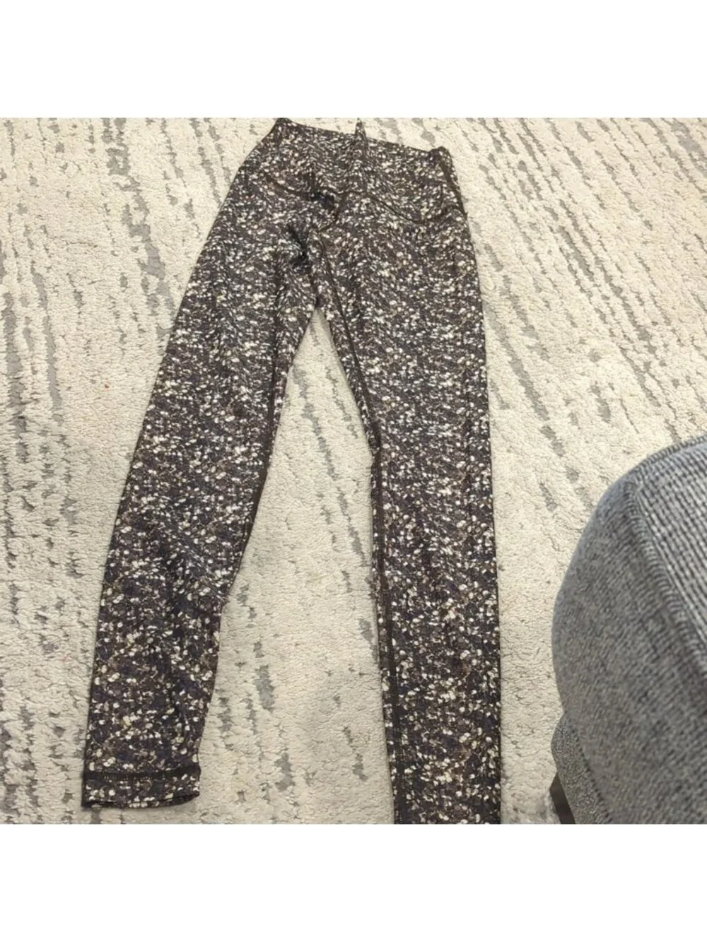 Lululemon Shine Tight (Roll Down) Shimmy Shimmer Multi like new